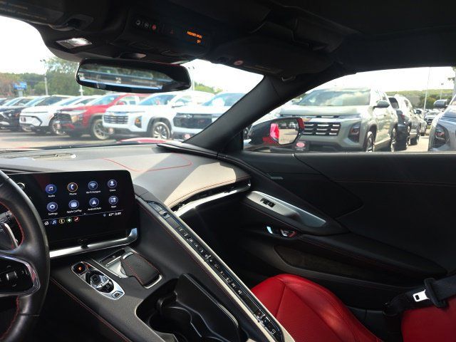 Used 2020 Chevrolet Corvette Stingray Coupe w/ 1LT RWD image 19