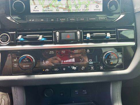 Used 2022 Nissan Pathfinder Platinum w/ Cargo Package FWD image 20