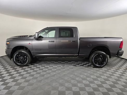 New 2025 RAM 3500 Big Horn image 33