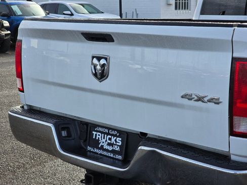 Used 2022 RAM 1500 Tradesman w/ Chrome Appearance Package image 13