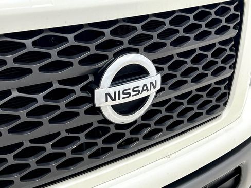 Used 2017 Nissan Titan PRO-4X AWD/4WD image 39