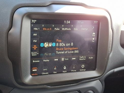 Used 2023 Jeep Renegade Latitude image 17