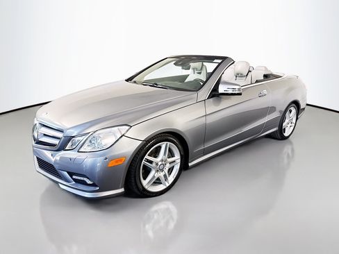 Used 2011 Mercedes-Benz E 550 Cabriolet image 44