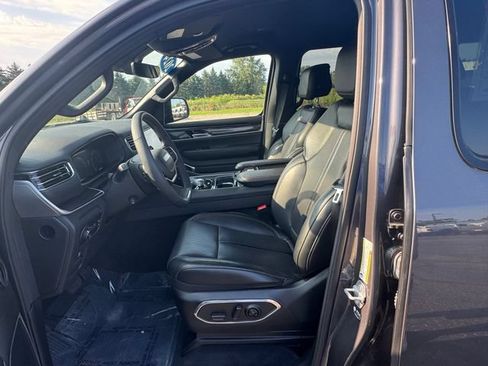Certified 2024 Jeep Wagoneer 4WD image 24