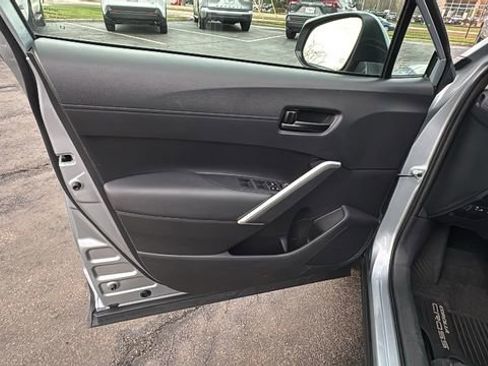 Used 2024 Toyota Corolla Cross LE image 10