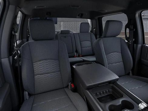 New 2026 RAM 2500 Big Horn AWD/4WD image 37