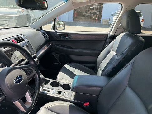 Used 2016 Subaru Outback 2.5i Limited image 6