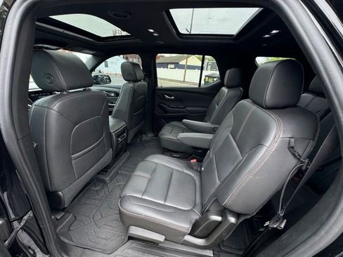 Used 2023 Chevrolet Traverse RS w/ LPO, Floor Liner Package AWD/4WD image 13