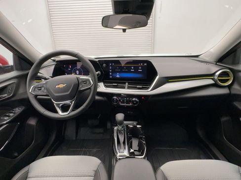 New 2026 Chevrolet Trax LT w/ LT Convenience Package image 16