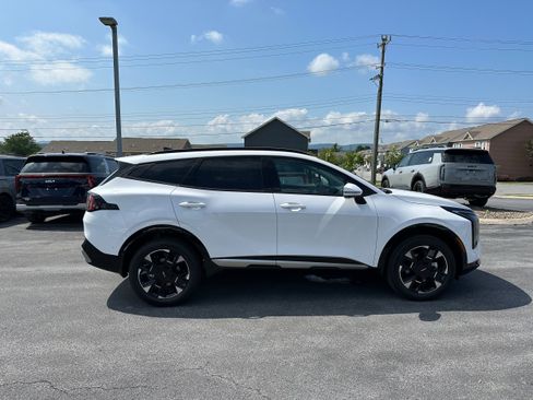 New 2026 Kia Sportage SX AWD/4WD image 4