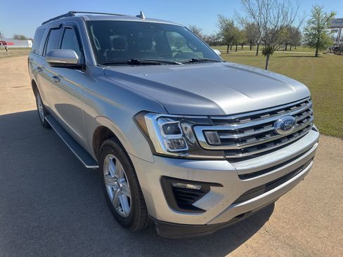 Used 2020 Ford Expedition Max XLT w/ Equipment Group 202A image 5