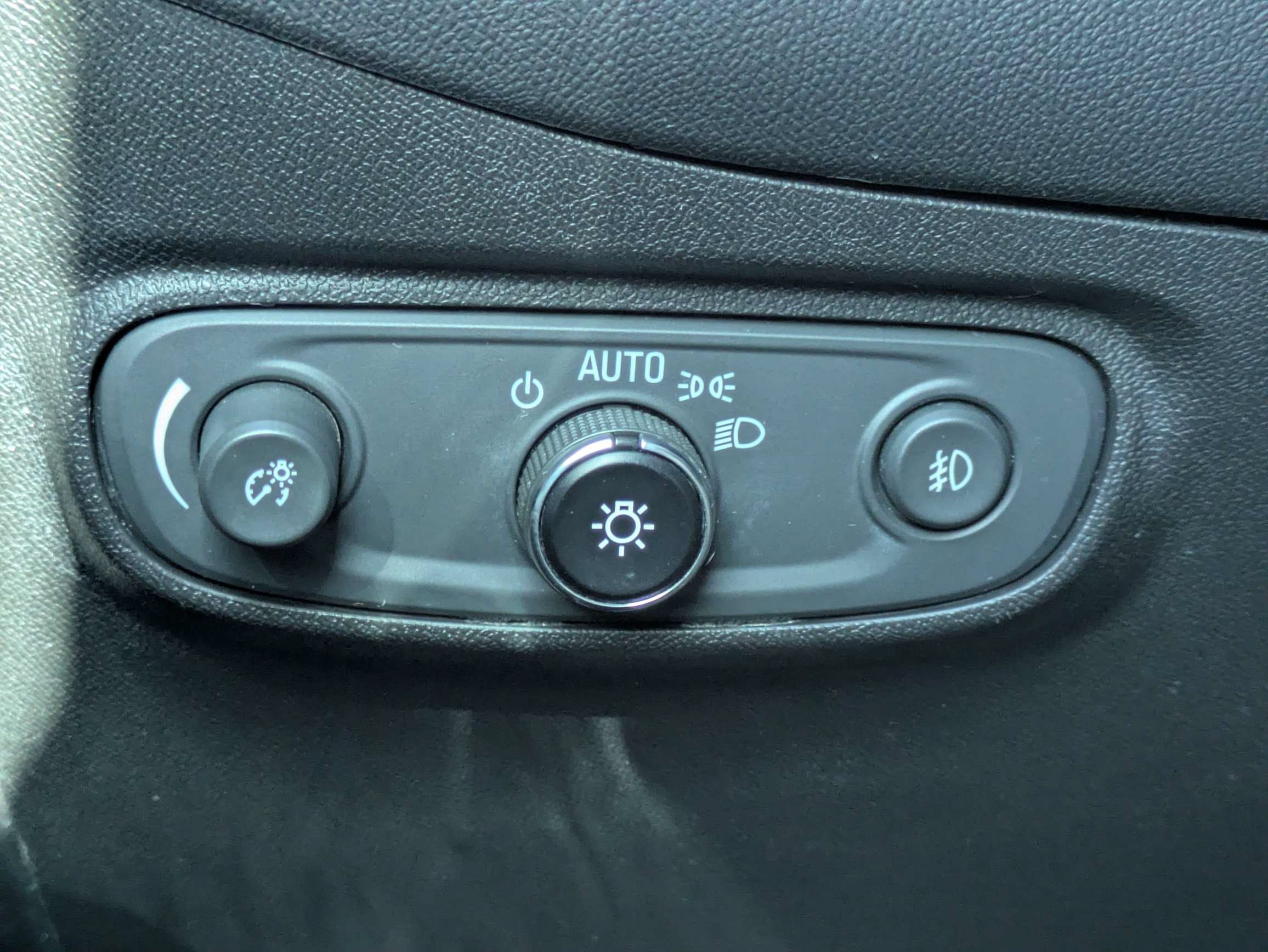 Used 2020 Chevrolet Equinox Premier FWD image 31
