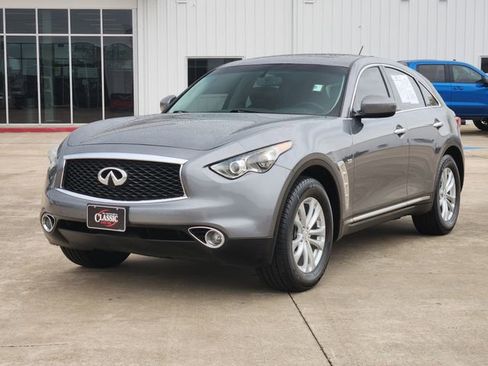 Used 2017 INFINITI QX70 2WD image 3