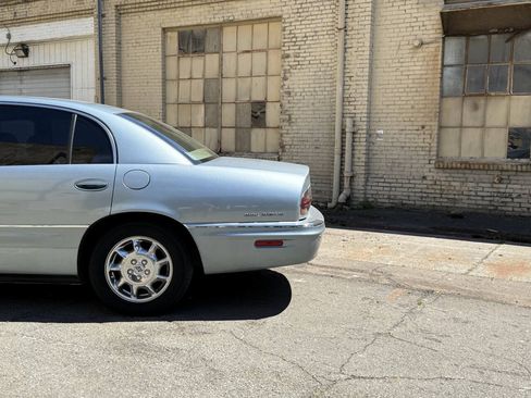 Used 2004 Buick Park Avenue w/ Prestige Feature Package FWD image 18