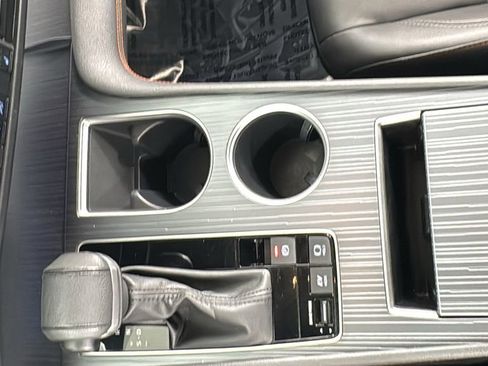 Used 2023 Toyota Sienna XSE image 30