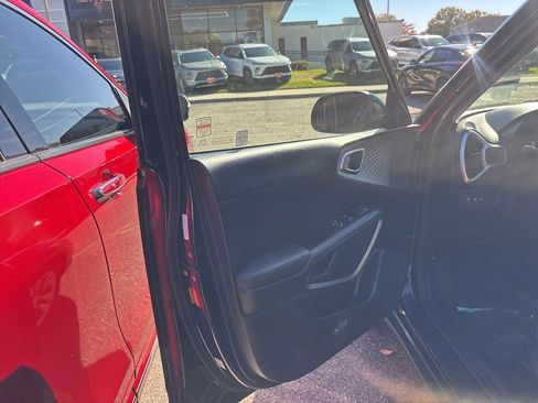 Certified 2024 Kia Soul LX image 16