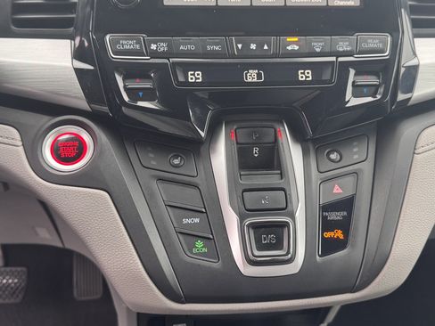 Used 2019 Honda Odyssey EX image 25