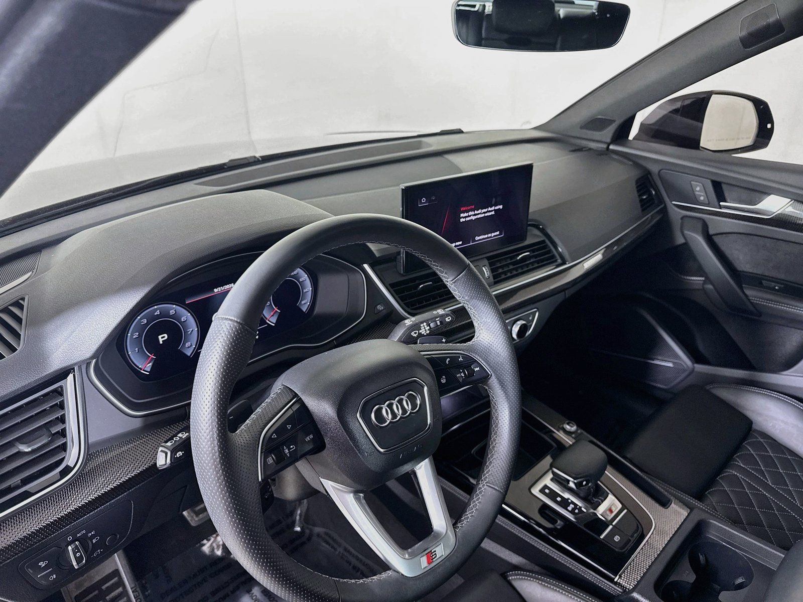 Certified 2023 Audi SQ5 Premium Plus w/ Premium Plus Package AWD/4WD image 4