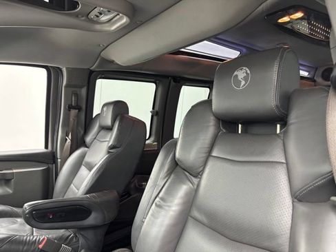 Used 2022 Chevrolet Express 2500 Extended w/ Enhanced Convenience Package RWD image 20