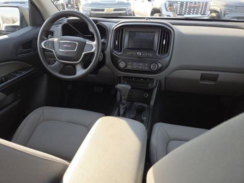 Certified 2020 GMC Canyon 2WD Crew Cab w/ Convenience Package image 24