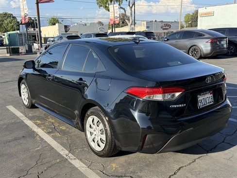 Used 2024 Toyota Corolla LE FWD image 5