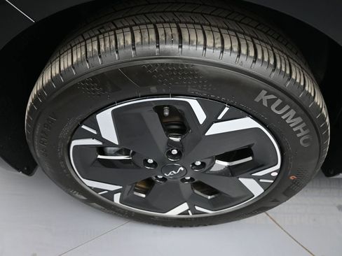 New 2025 Kia Niro Wave w/ Wave Preserve Package image 14
