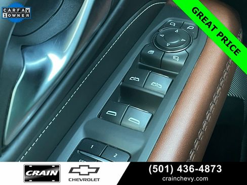 Used 2023 GMC Yukon XL Denali Ultimate image 12