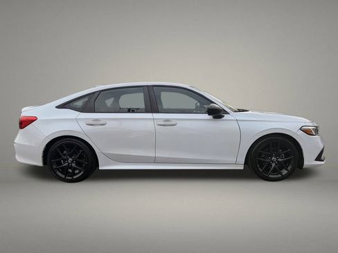 Used 2022 Honda Civic Sport image 6