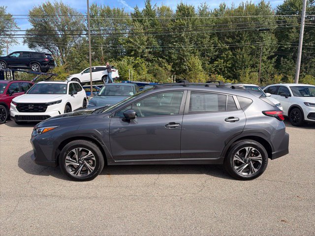 Used 2024 Subaru Crosstrek 2.0i Premium w/ Crosstrek Mirror Package AWD/4WD image 4