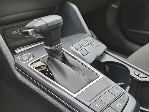 New 2026 Kia Sportage LX FWD image 15