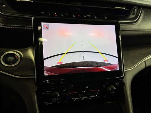 Certified 2022 Jeep Grand Cherokee L Limited image 23