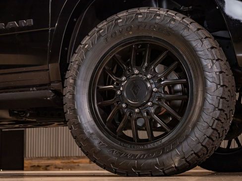 Used 2023 RAM 3500 Limited image 17