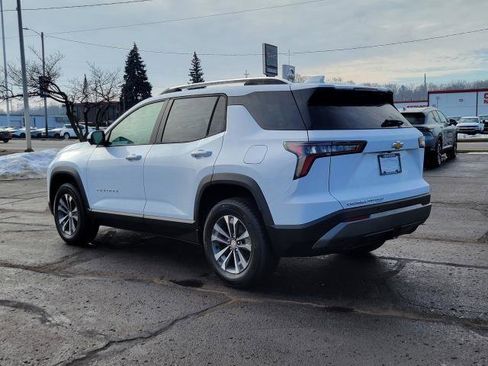 New 2026 Chevrolet Equinox LT w/ Convenience Package II image 3