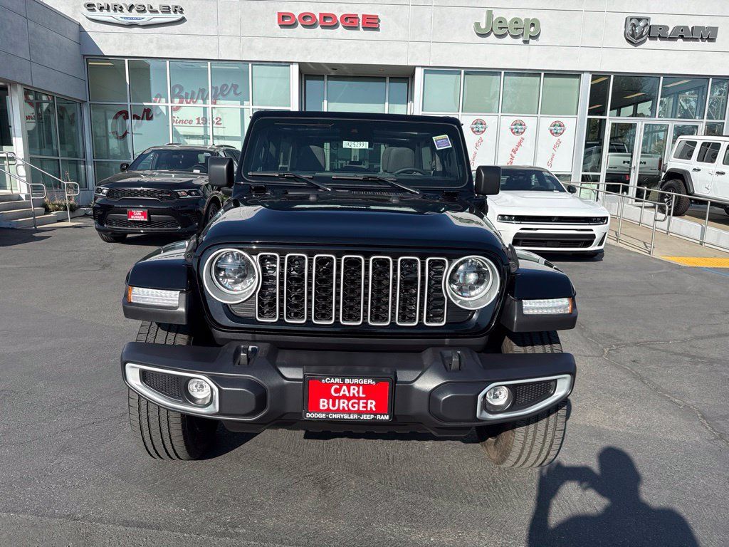 Certified 2025 Jeep Wrangler Unlimited Sahara w/ Safety Group AWD/4WD image 2