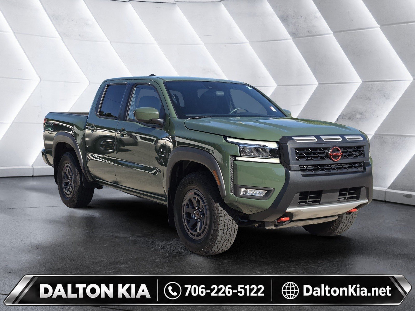 Used 2025 Nissan Frontier PRO-4X w/ Interior Protection Package AWD/4WD image 1