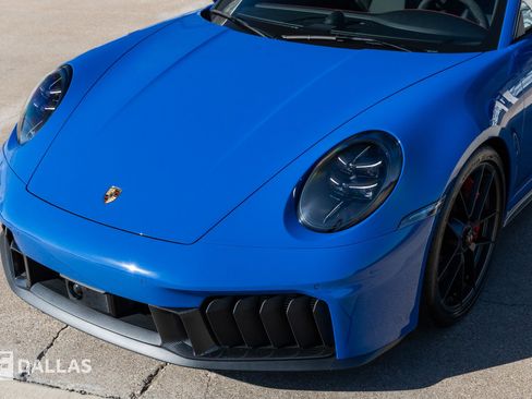 Used 2025 Porsche 911 Carrera 4 GTS image 8