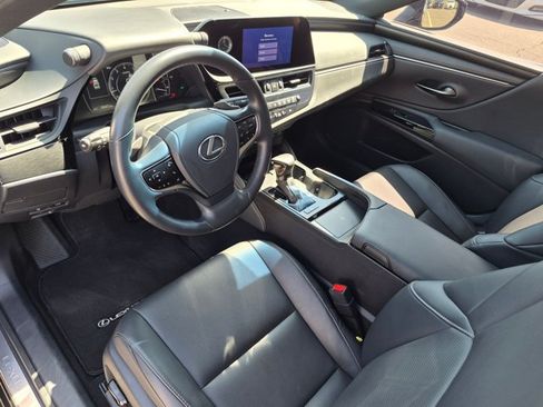 Used 2025 Lexus ES 350 w/ Premium Package FWD image 10