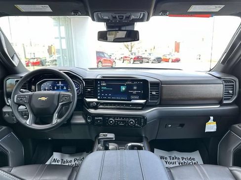 Used 2025 Chevrolet Silverado 1500 High Country w/ High Country Premium Package AWD/4WD image 65