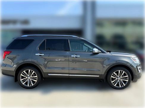 Used 2017 Ford Explorer Platinum AWD/4WD image 10