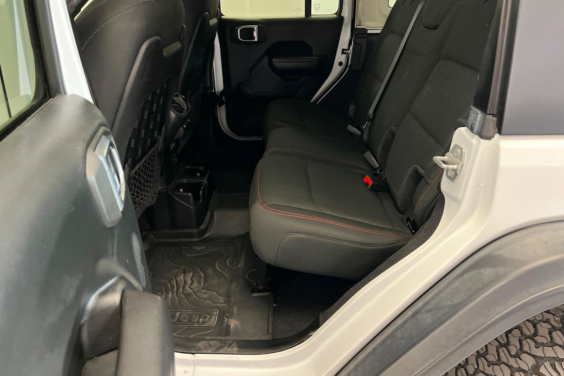 Used 2020 Jeep Wrangler Unlimited Rubicon AWD/4WD image 22