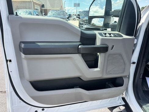 Used 2019 Ford F250 XL w/ STX Appearance Package AWD/4WD image 10