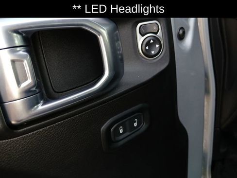 New 2024 Jeep Wrangler Unlimited Rubicon w/ Technology Group image 14