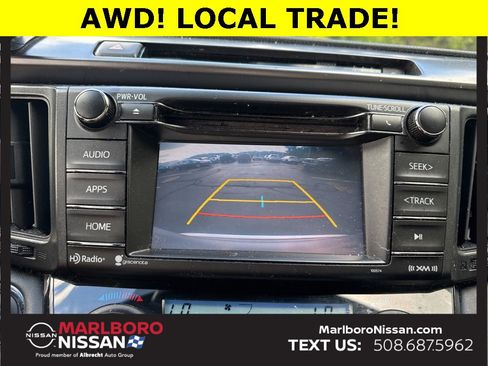 Used 2018 Toyota RAV4 SE image 24