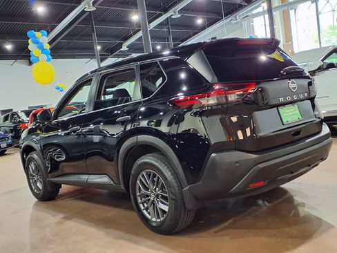 Used 2021 Nissan Rogue S AWD/4WD image 4