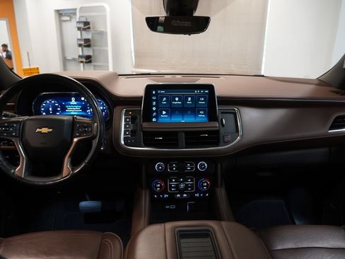 Used 2022 Chevrolet Tahoe High Country w/ Premium Package AWD/4WD image 10