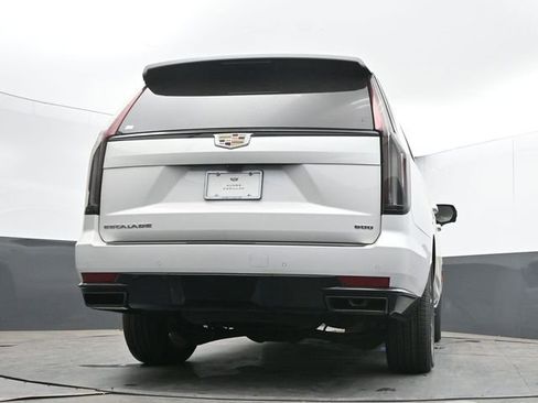 Used 2024 Cadillac Escalade Sport Platinum w/ LPO, Floor Liner Package AWD/4WD image 54