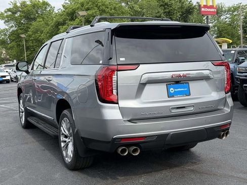 Used 2024 GMC Yukon XL Denali AWD/4WD image 3