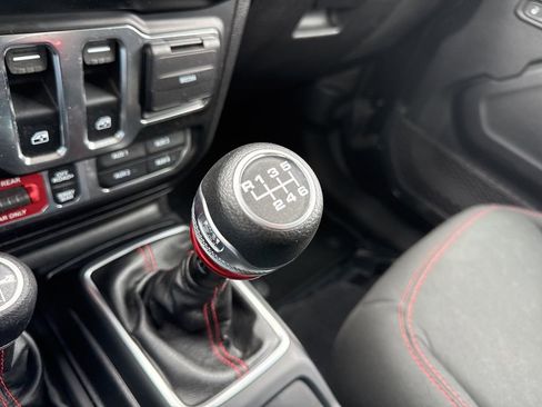 Used 2021 Jeep Wrangler Rubicon image 14