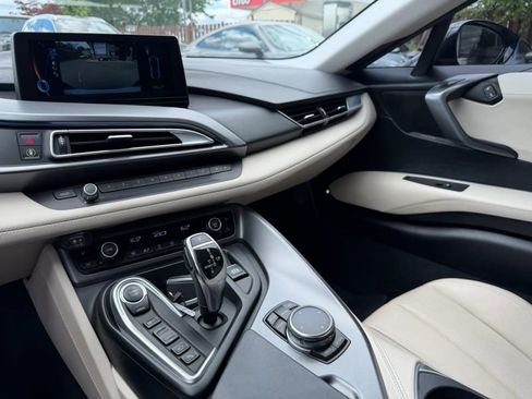 Used 2015 BMW i8 AWD/4WD image 17