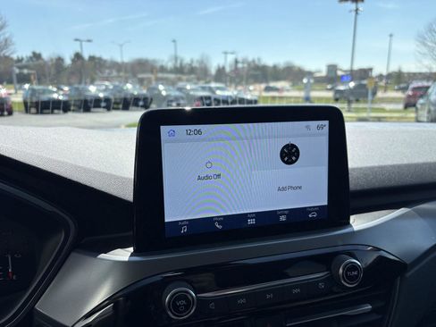 Certified 2024 Ford Escape Active image 9